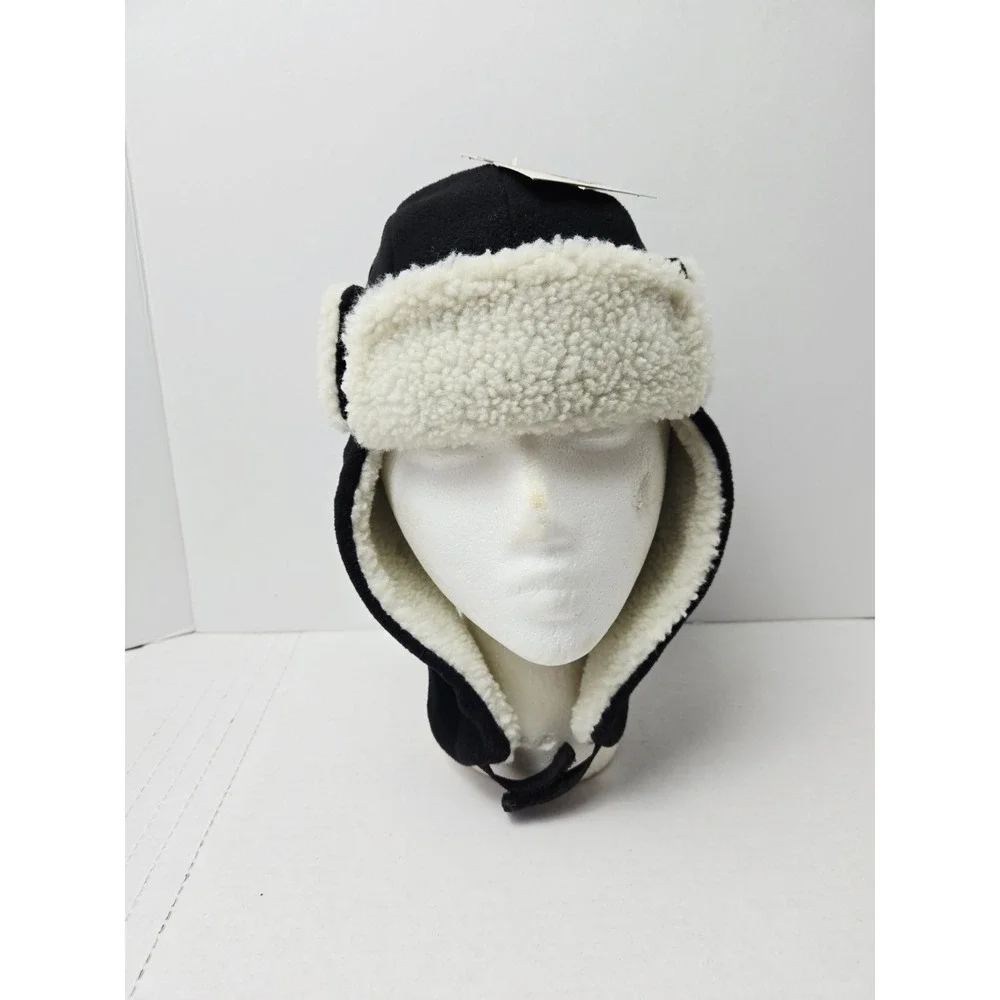 Broner Kids black hat trapper NWT Micro Fleece 6-10 years